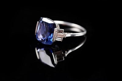 Lot 525 - An Art Deco Burmese sapphire and diamond ring