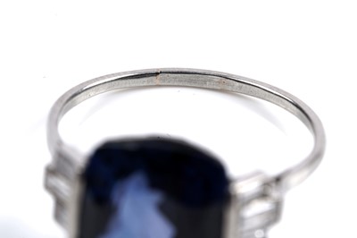 Lot 525 - An Art Deco Burmese sapphire and diamond ring