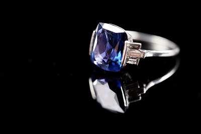 Lot 525 - An Art Deco Burmese sapphire and diamond ring