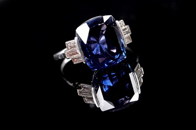Lot 525 - An Art Deco Burmese sapphire and diamond ring