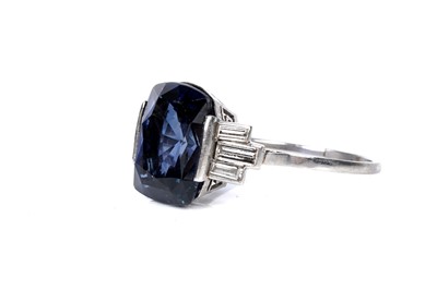Lot 525 - An Art Deco Burmese sapphire and diamond ring