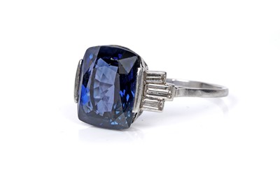 Lot 525 - An Art Deco Burmese sapphire and diamond ring