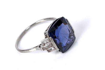 Lot 525 - An Art Deco Burmese sapphire and diamond ring