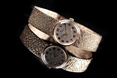 Lot 426 - Omega: a 9ct yellow gold cocktail watch