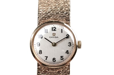 Lot 426 - Omega: a 9ct yellow gold cocktail watch