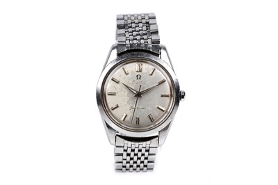 Lot 437 - Omega Seamaster: a stainless steel cased automatic wristwatch
