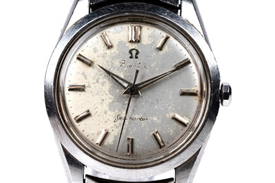 Lot 437 - Omega Seamaster: a stainless steel cased automatic wristwatch