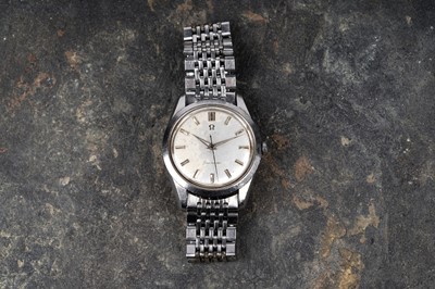 Lot 437 - Omega Seamaster: a stainless steel cased automatic wristwatch