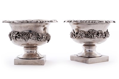 Lot 106 - A pair of George IV silver salts