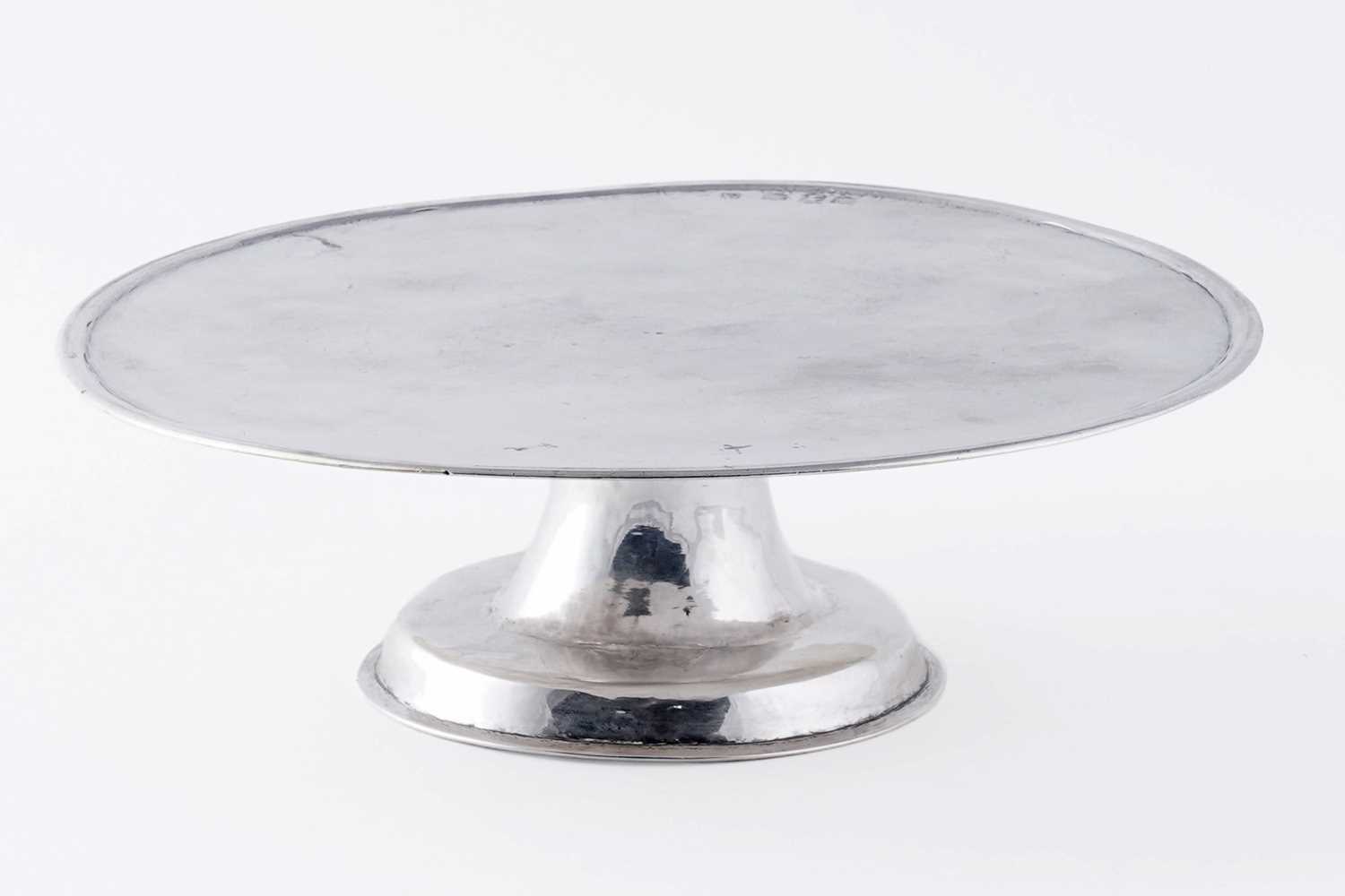 Lot 108 - An extremely rare Queen Anne Scottish silver tazza