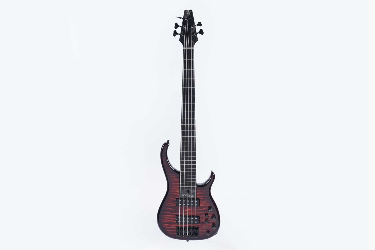 Lot 141 - A Modulus Quantum five-string bass