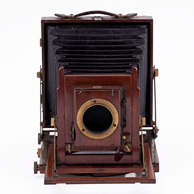 Lot 129 - A Thornton Pickard ‘Ruby’ mahogany and brass plate camera