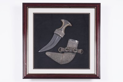 Lot 113 - A presentation dagger (Jambiyya) and sheath