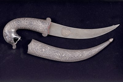 Lot 115 - A presentation dagger (Jambiyya)