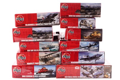 Lot 893 - A collection of eleven 1:72 scale Airfix model kits