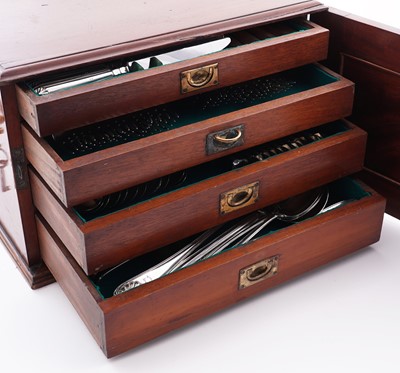 Lot 196 - A late Victorian silver part service of Military, Thread and Shell pattern flatware