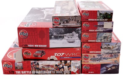 Lot 899 - A collection of nine boxed Airfix kits