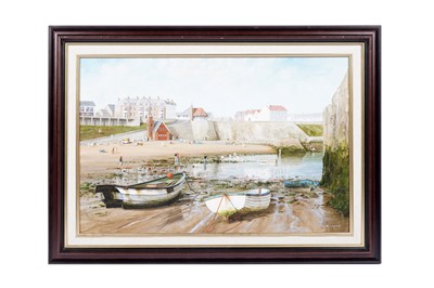 Lot 519 - Ivan Lindsay - Cullercoats beach | oil