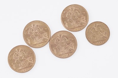 Lot 139 - A late Victorian/Edwardian plated sovereign holder