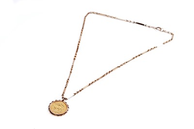 Lot 61 - A George V sovereign on a 9ct chain