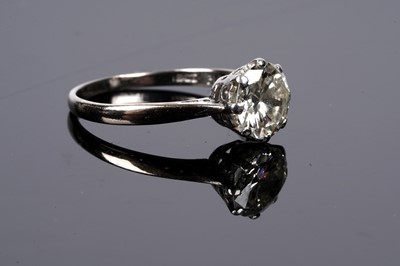 Lot 532 - A single stone diamond ring