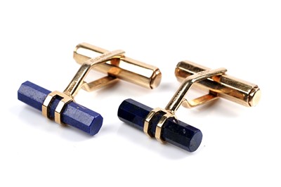 Lot 577 - A near pair of lapis lazuli and 18ct yellow gold cufflinks