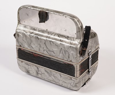 Lot 7 - A Paolo Soprani 8 bass diatonic button accordion