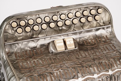 Lot 7 - A Paolo Soprani 8 bass diatonic button accordion