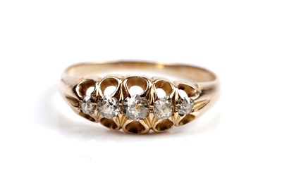 Lot 151 - A five-stone diamond ring