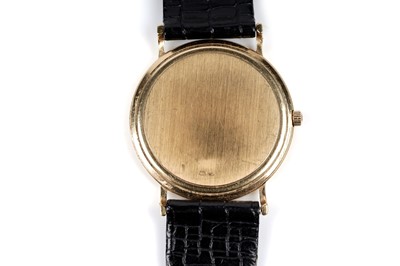 Lot 432 - Omega: an 18ct yellow gold cased quartz wristwatch