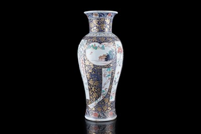 Lot 840 - An Edo period Imari vase