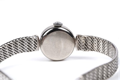 Lot 431 - Omega: an 18ct white gold cased lady's cocktail watch
