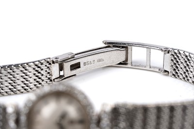 Lot 431 - Omega: an 18ct white gold cased lady's cocktail watch