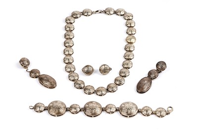 Lot 112 - A parure of silver-gilt jewellery by Adrian Lebetkin