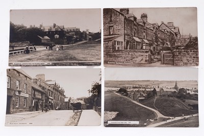 Lot 97 - A collection of loose postcards