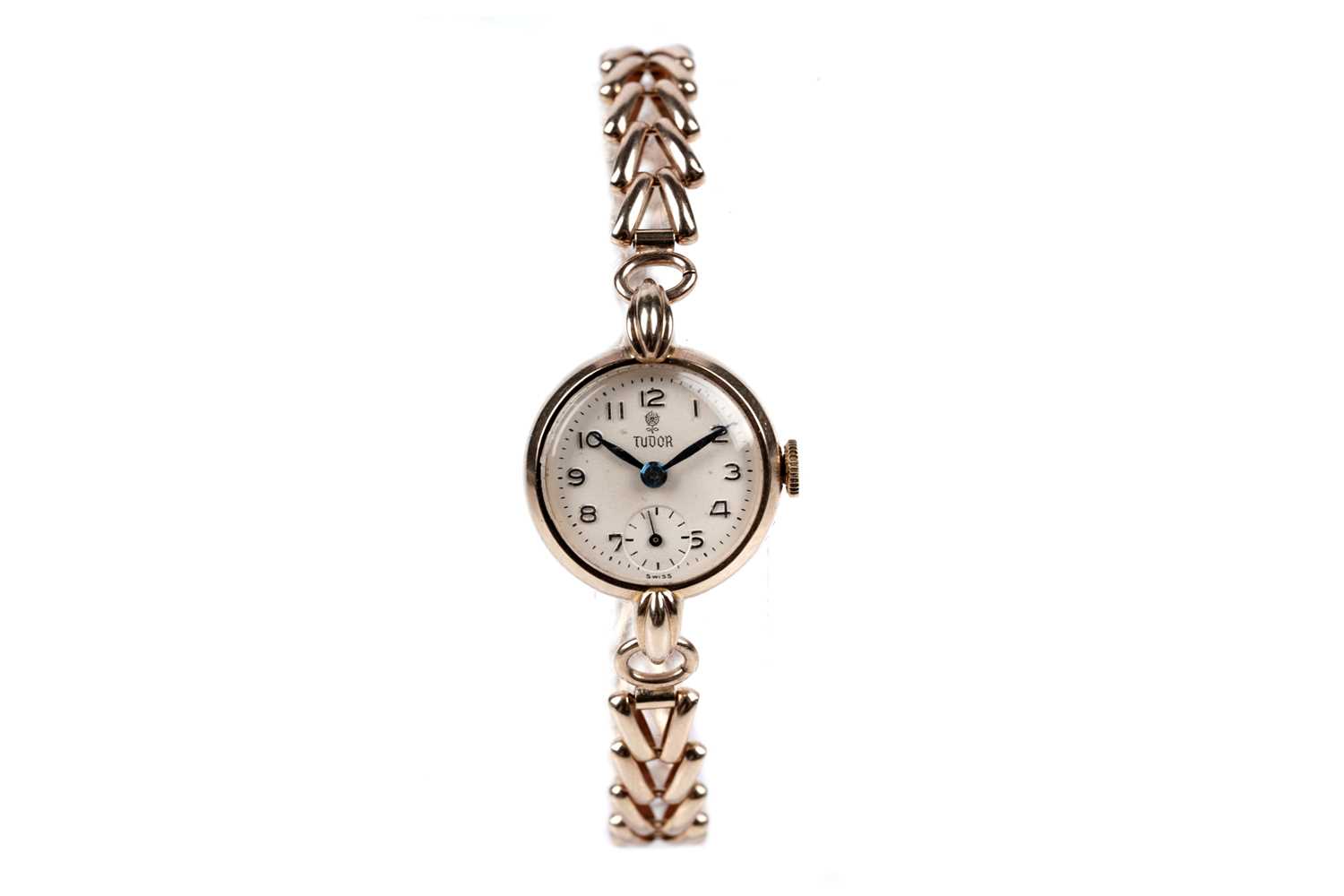 Lot 420 - Tudor: a 9ct yellow gold cased lady's cocktail watch