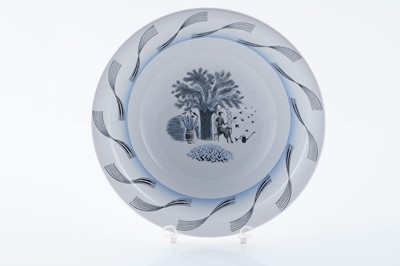 Lot 610 - An Eric Ravilious for Wedgwood 'Garden' bowl