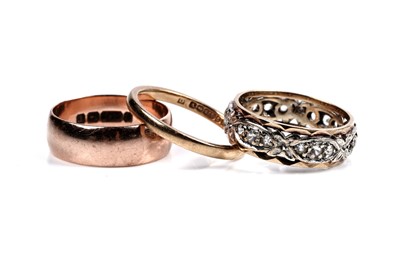 Lot 79 - Three 9ct gold wedding bands
