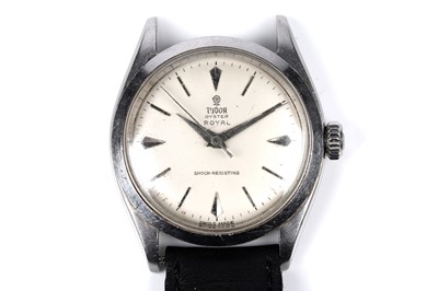 Lot 419 - Tudor Oyster Royal: a steel cased manual wind wristwatch
