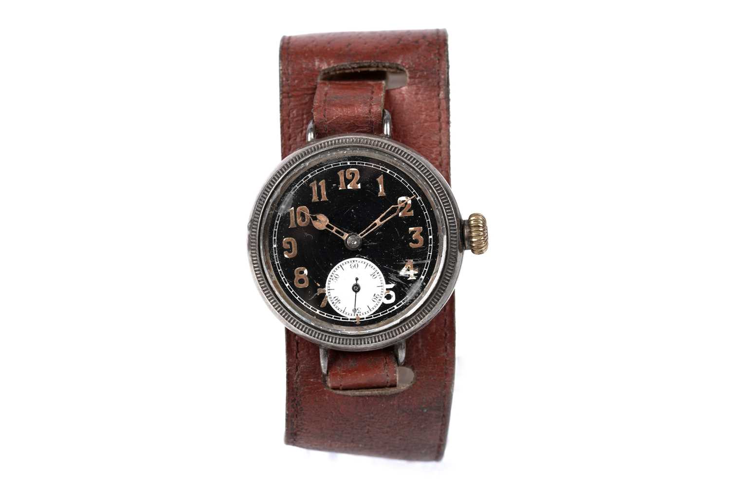 Lot 461 - A First World War period silver cased trench watch