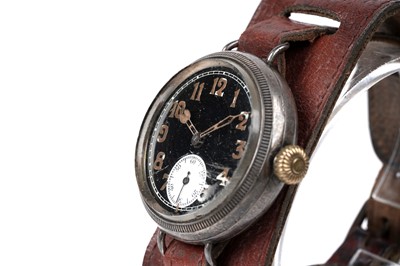 Lot 461 - A First World War period silver cased trench watch