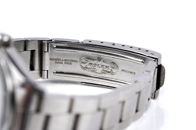 Lot 405 - Rolex Oyster Perpetual Date: a stainless steel cased automatic chronometer wristwatch