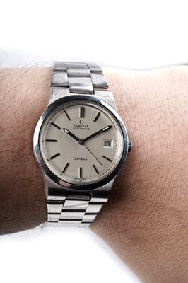 Lot 427 - Omega, Geneve: a stainless steel cased automatic wristwatch