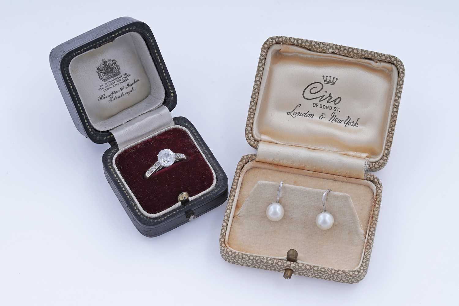 Lot 46 - A 20th Century 9ct gold single-stone cubic zirconia ring; and a pair of Ciro pearl earrings
