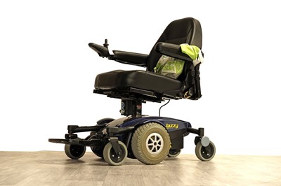 Lot 325 - A Javy Select 6 mobility scooter/electric wheelchair
