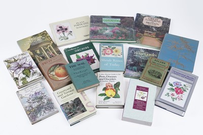 Lot 608 - A collection of books on gardening