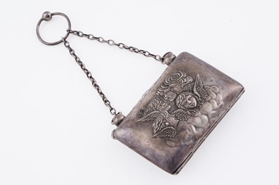 Lot 232 - An Edwardian small silver purse