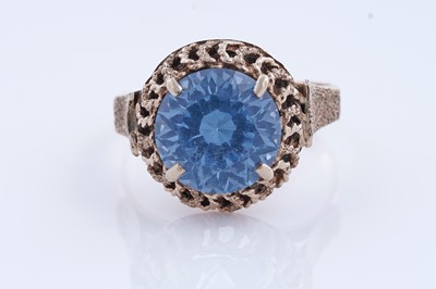 Lot 58 - A 1970's blue spinel ring