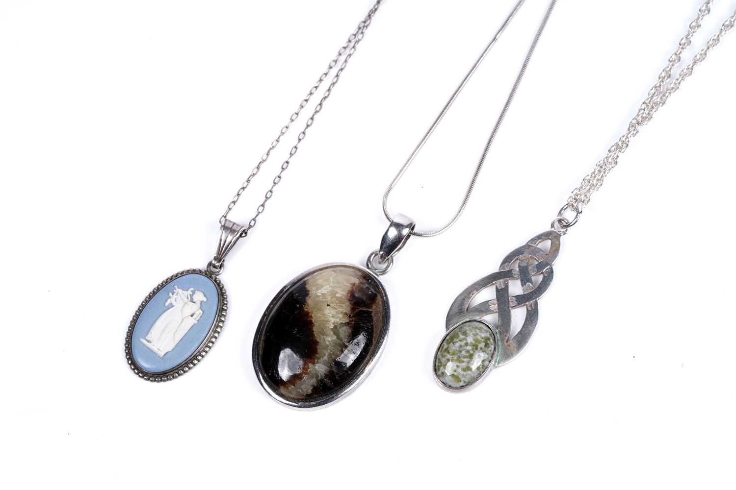 Lot 90 - Contemporary silver jewellery