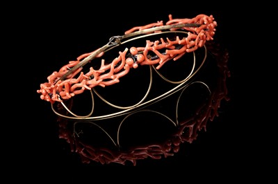 Lot 502 - A 19th Century coral tiara